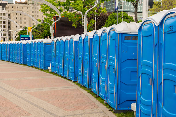 Best Standard Portable Toilet Rental  in Benbrook, TX